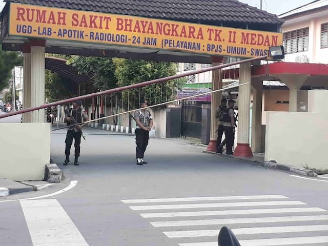 pasca_baku_tembak_densus_88_polri_amankan_sejumlah_terduga_teroris