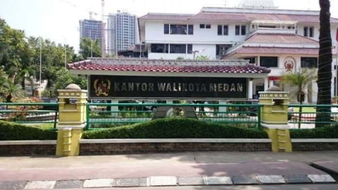 pasca_bom_bunuh_diri_pengamanan_di_kantor_walikota_medan_biasa_saja