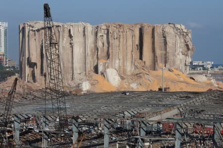 pasca_ledakan_di_beirut_60_orang_belum_ditemukan