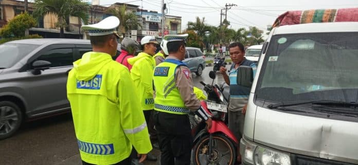 pasca_penertiban_bus_antar_kota_di_jalan_sm_raja_arus_lalu_lintas_jadi_lancar