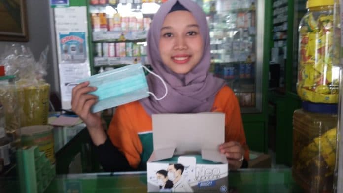 pasca_serangan_virus_korona_masker_langka_harga_melambung
