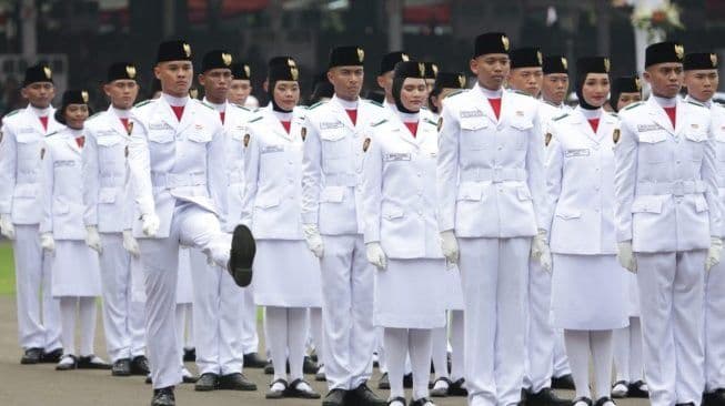 paskibraka_pakai_hijab_mui_sumut_sebagai_semangat_ketuhanan