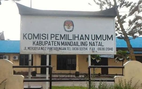 paslon_harun_ichwan_dan_saipullah_atika_saling_klaim_kemenangan_di_pilkada_madina
