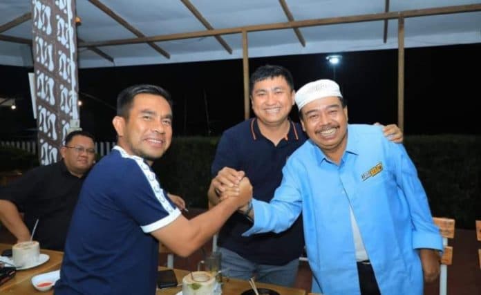 paslon_hendriyanto_samsul_akan_daftar_ke_kpu_labura_di_hari_pertama