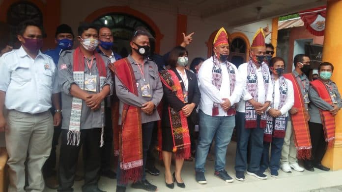 paslon_vantas_setor_pajak_reklame_ke_kas_daerah_kabupaten_samosir