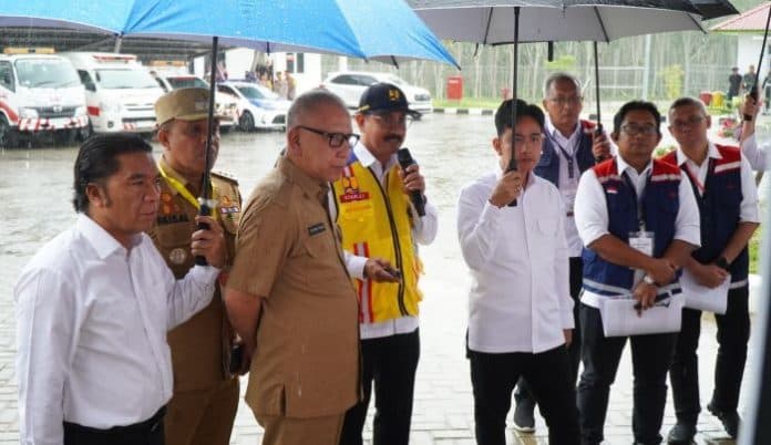 pastikan_kelancaran_nataru_wapres_gibran_tinjau_gerbang_tol_tanjung_pura