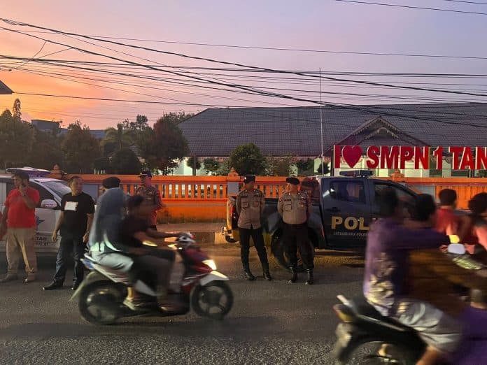 patroli_di_bulan_ramadhan_personil_gabungan_tanjungbalai_sita_sepeda_motor_dan_mercon