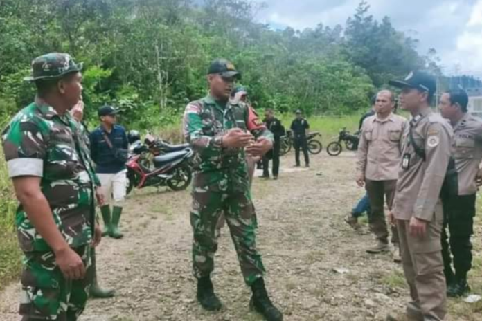 patroli_gabungan_ri_di_perbatasan_malaysia_untuk_cegah_penyelundupan