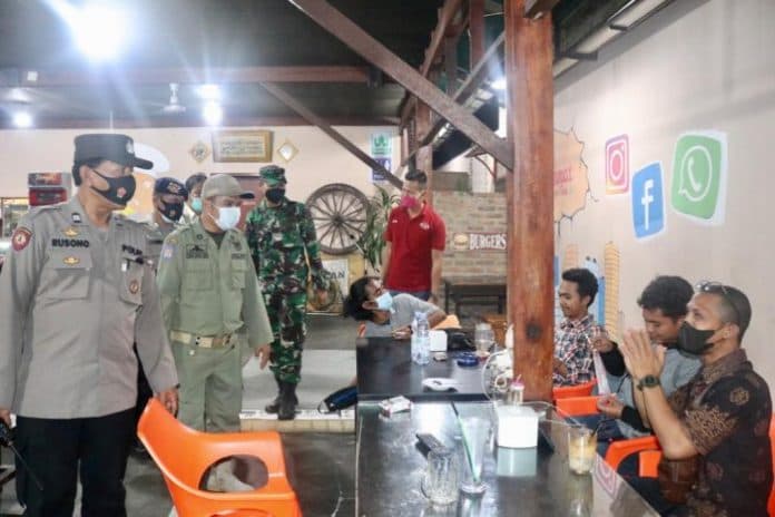 patroli_prokes_terus_berlanjut_cafe_dan_tempat_hiburan_malam_prioritas