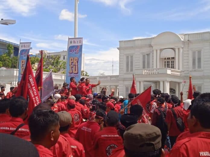 pbb_demo_di_kantor_gubernur_sumut_tolak_radikalisme_dan_intoleransi_beragama