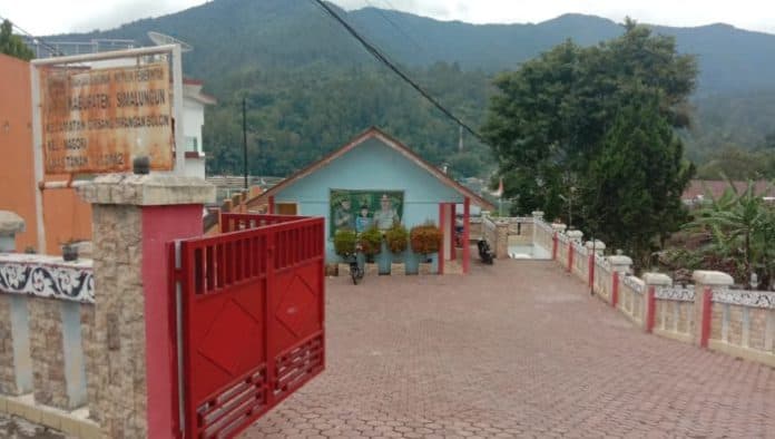 pdam_tirtalihou_putus_aliran_air_ke_kantor_camat_girsip