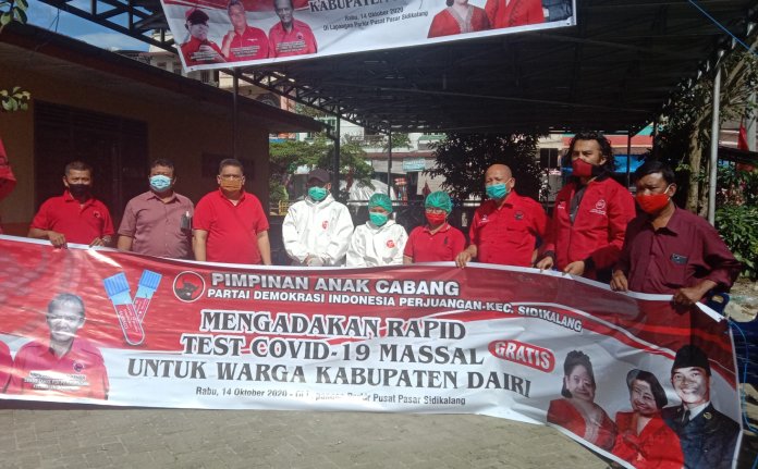 pdi_perjuangan_dairi_gelar_rapid_test_gratis_di_lingkungan_pasar_sidikalang