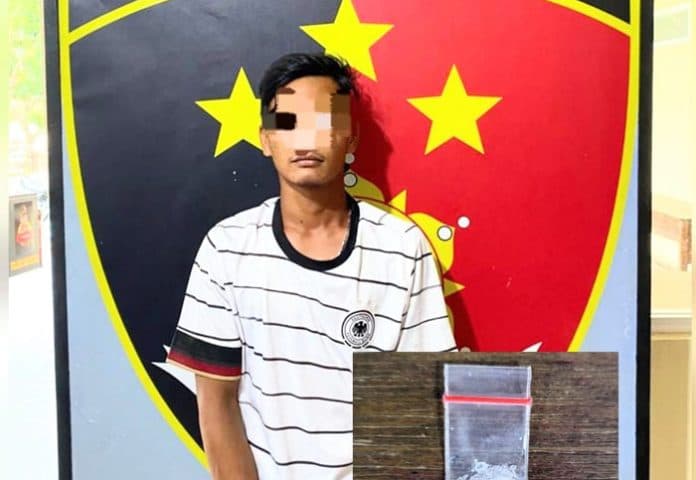pecandu_sabu_diciduk_polisi_di_depan_apotik_bandung_indrapura