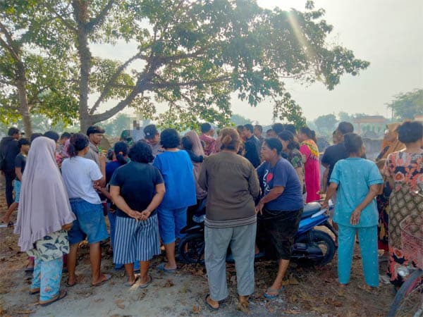 pedagang_bumbu_di_batang_kuis_gantung_diri_diduga_stres_soal_utang