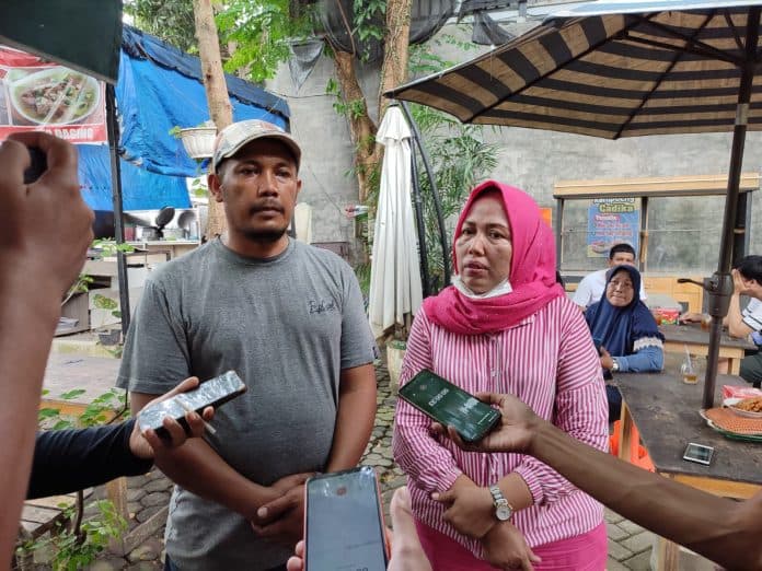 pedagang_di_depan_taman_cadika_jalan_karya_wisata_terancam_digusur