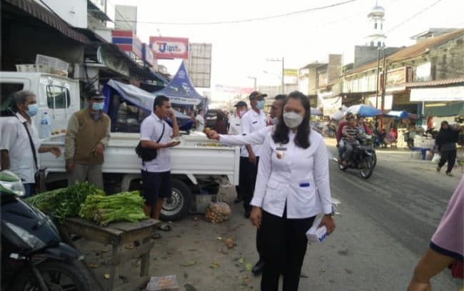 pedagang_kaki_lima_di_pasar_galang_kota_deli_serdang_ditertibkan
