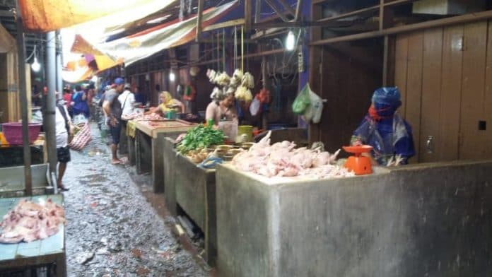 pedagang_keluhkan_daya_beli_masyarakat_mulai_menurun