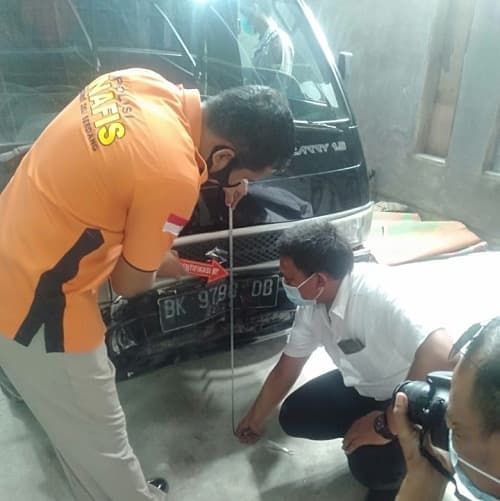 pedagang_kue_tewas_di_rumah_ditabrak_suzuki_pick_up_miliknya