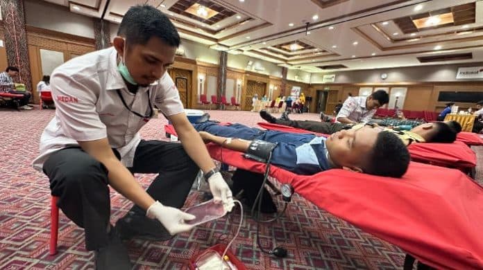 peduli_kesehatan_masyarakat_melalui_kegiatan_donor_darah