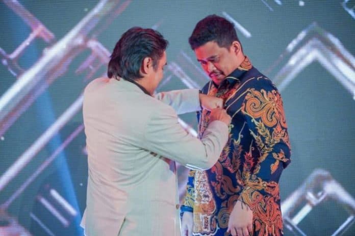 peduli_musisi_bobby_nasution_dinobatkan_sebagai_anggota_kehormatan_pappri