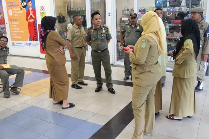 pegawai_pemko_medan_diciduk_saat_keluyuran_di_jam_kerja