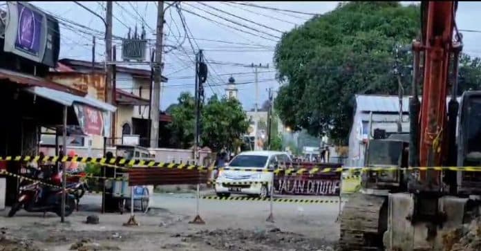 pekerja_drainase_tewas_diduga_tertimpa_beton_begini_kata_kapolsek