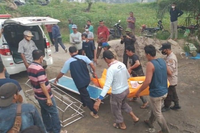 pelajar_smk_negeri_i_lubuk_pakam_yang_hanyut_di_sungai_ular_ditemukan_meninggal_dunia