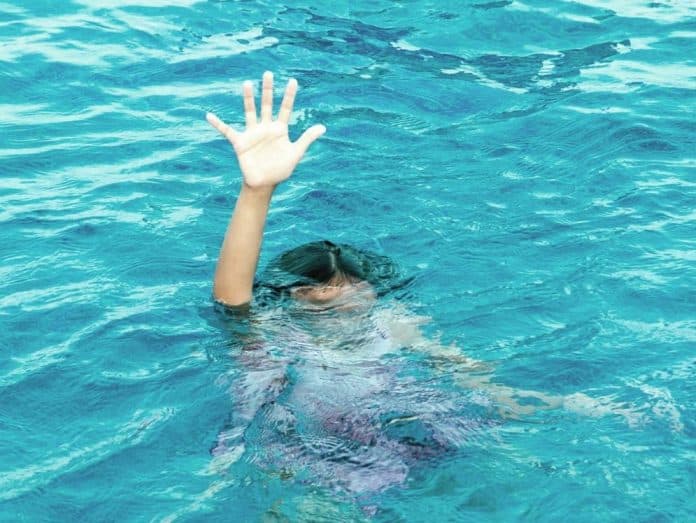 pelajar_tewas_saat_mandi_di_kolam_renang_qitaro_binjai_keluarga_ikhlas