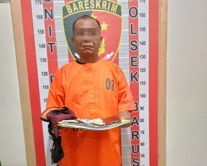 pelaku_judi_online_diamankan_dari_sosorgadong_tapteng