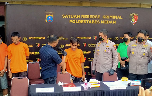 pelaku_pencurian_dan_pemerkosaan_irt_di_percut_sei_tuan_roboh_dipelor