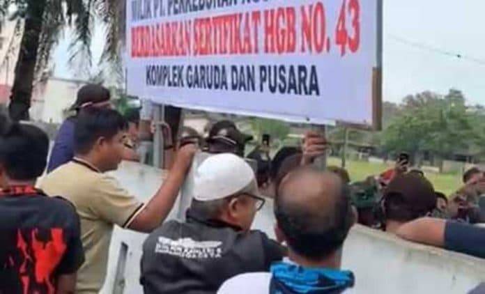 pelaku_pencurian_di_tanjung_morawa_dikira_pemilik_sepeda_motor