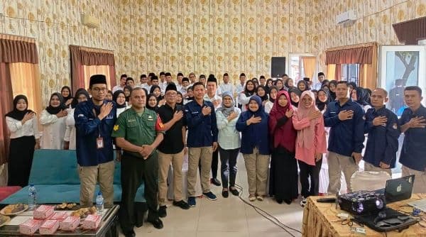 pelantikan_21889_kpps_di_langkat_diiringi_aksi_penanaman_pohon