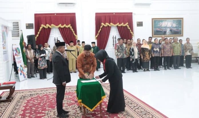 pelantikan_pj_sekda_bupati_sergai_ajak_seluruh_pejabat_perkuat_sinergi