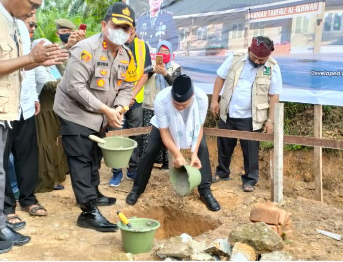 peletakan_batu_pertama_rumah_tahfidz_al_quran_ini_harapan_kapolres_batu_bara