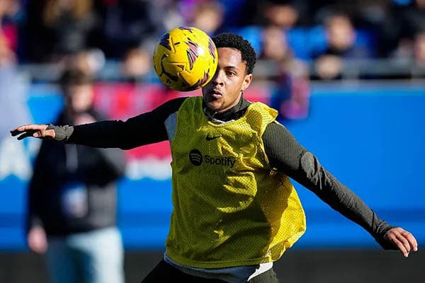 pemain_baru_barca_vitor_roque_akan_debut_lawan_las_palmas