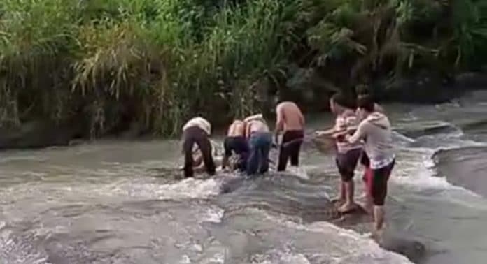 pemancing_yang_hanyut_di_bah_bolon_itu_akhirnya_ditemukan
