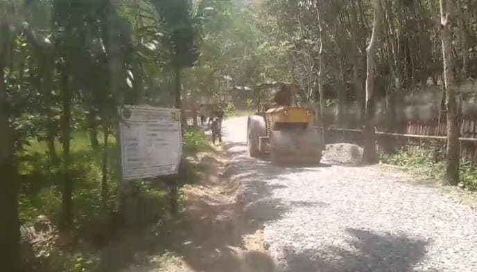 pembangunan_jalan_di_batu_nadua_padangsidimpuan_diklaim_tak_tepat_sasaran