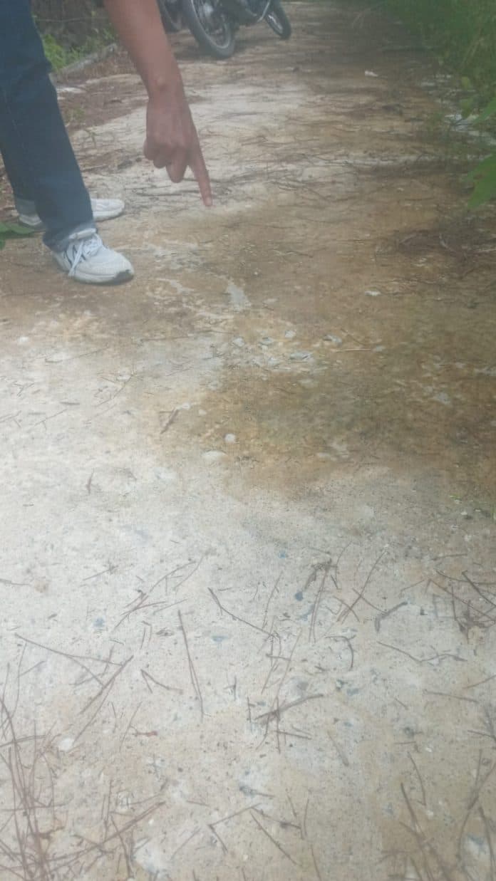 pembangunan_jalan_rabat_beton_di_bahal_batu_3_siborongborong_dipertanyakan_warga