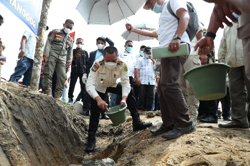 pembangunan_pembangkit_listrik_mikro_hidro_ordi_hulu_pakpak_bharat_diresmikan