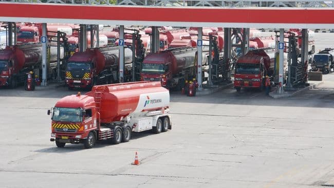 pembatasan_solar_berdampak_pada_pengiriman_logistik