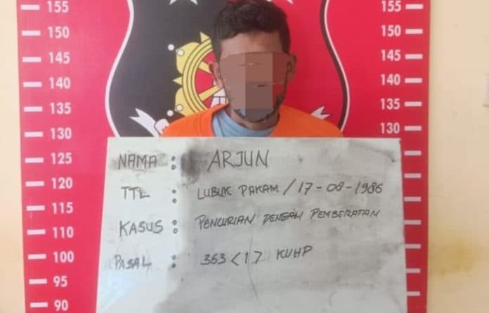 pembobol_toko_pakaian_di_lubuk_pakam_ditangkap_polisi