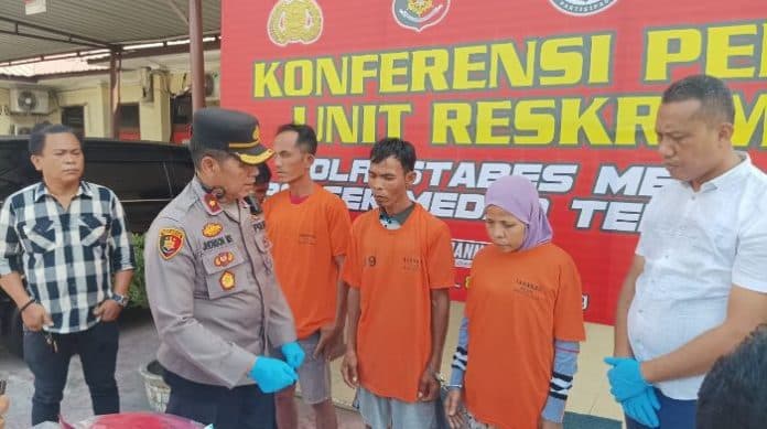 pembunuhan_wanita_yang_ditemukan_di_tempat_sampah_percut_sei_tuan_terungkap_empat_pelaku_dibekuk