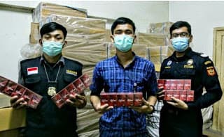 pemerintah_belum_tentukan_tarif_cukai_rokok_2021