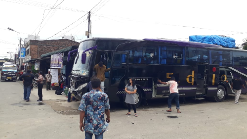 pemesanan_tiket_bus_jurusan_siantar_riau_jambi_merangkak_naik