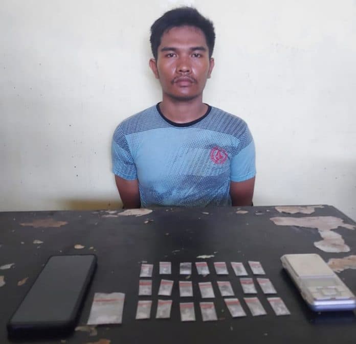 pemilik_22_paket_sabu_diringkus_polisi_dari_rumahnya_di_rambung_merah