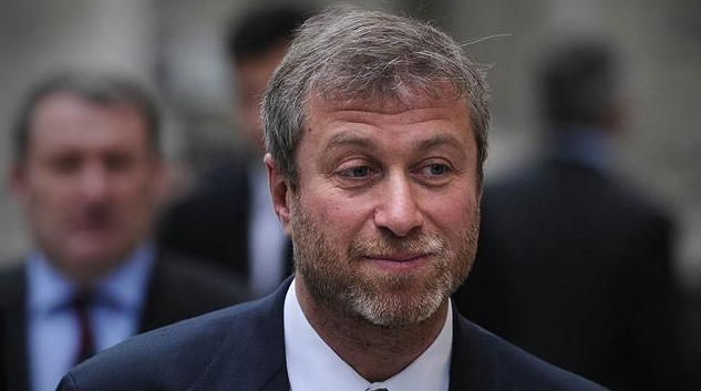 pemilik_chelsea_roman_abramovich_izinkan_beli_pemain_bintang