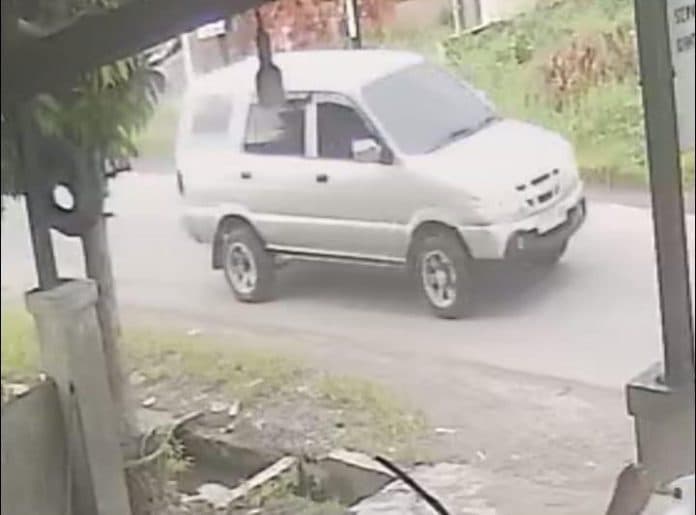 pemilik_lagi_mancing_mobil_panther_raib_digondol_maling