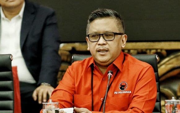pemimpin_berambut_putih_hasto_gimik_politik_jokowi