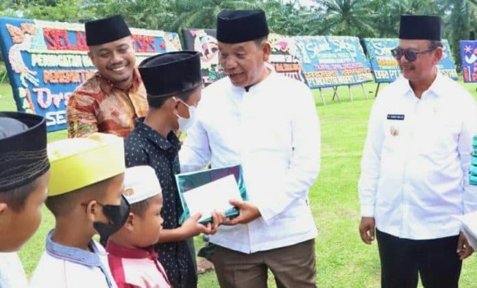 pemkab_dan_masyarakat_simalungun_gelar_peringatan_maulid_nabi_muhammad_saw_1444_h2022_m