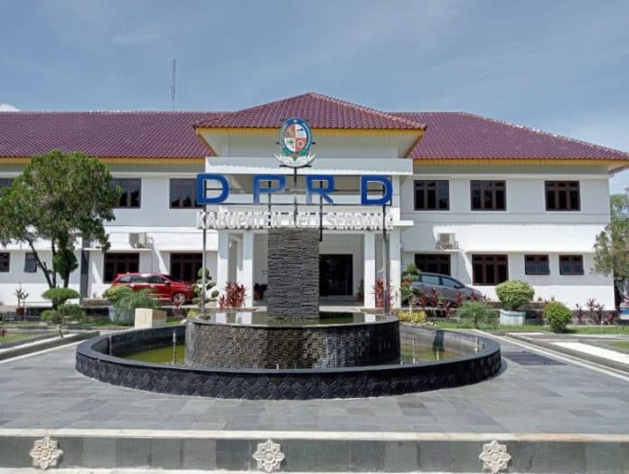 pemkab_deli_serdang_diminta_jangan_berpihak_pada_pilkada_2024